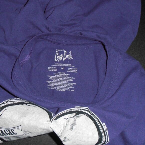 Tim Burton Corpse Bride T-Shirt Size M – A Tragic Tale of Romance - Picture 4 of 4